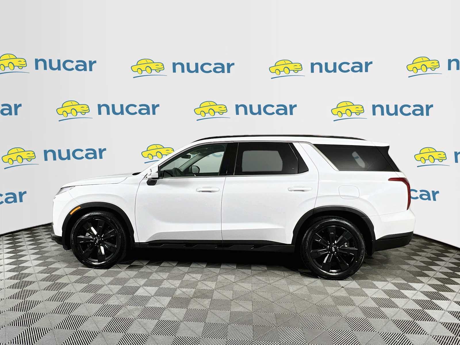 Used 2024 Hyper White Hyundai XRT image 4