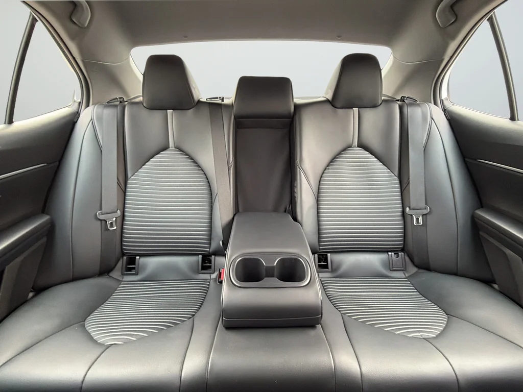 Used 2024 White Toyota  image 27