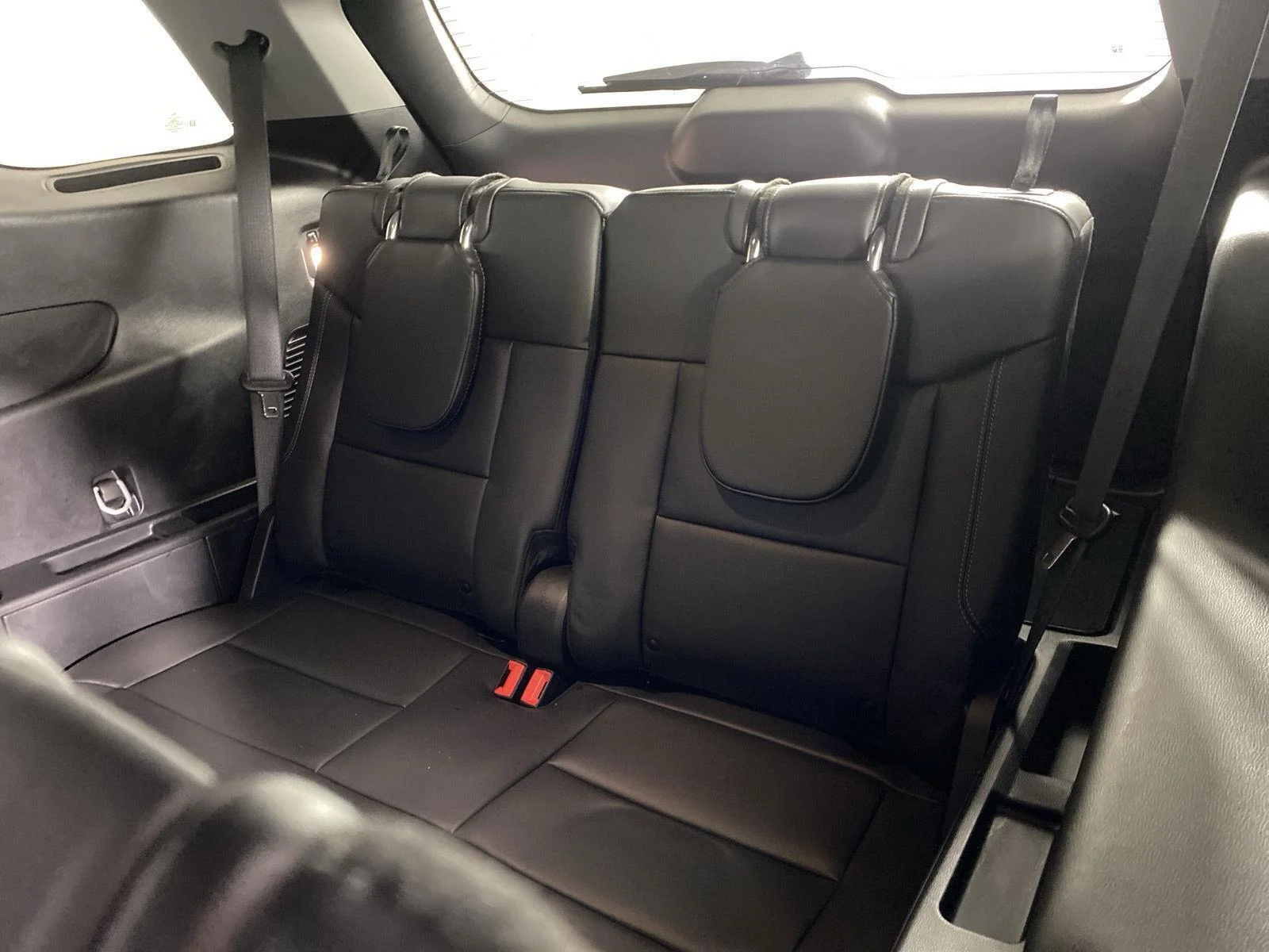 Used 2023 Iconic Silver Ford XLT image 24