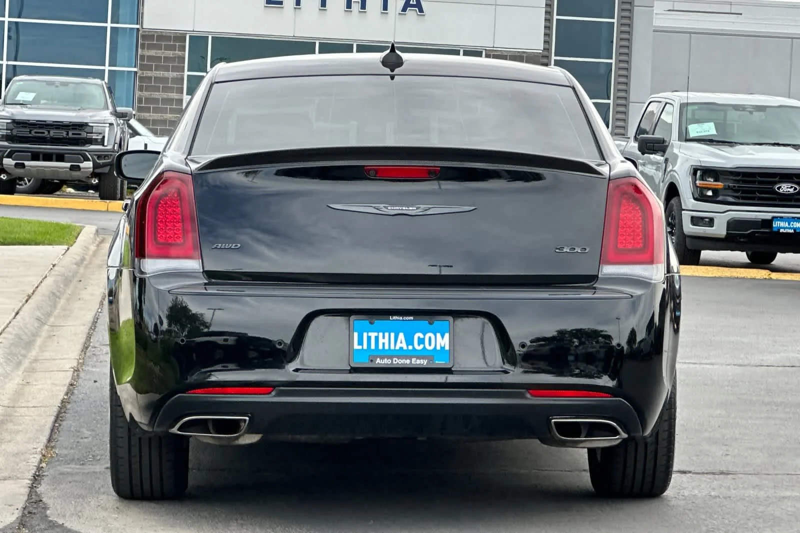 Certified Used 2021 Gloss Black Chrysler Touring L image 7