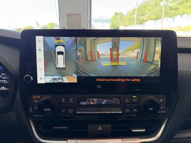 Certified Used 2026 WIND CHILL PEARL Toyota  image 41