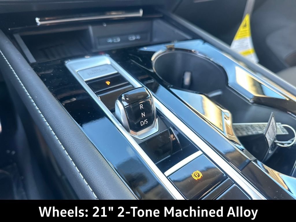 New 2026  Volkswagen SEL Premium R-Line image 18