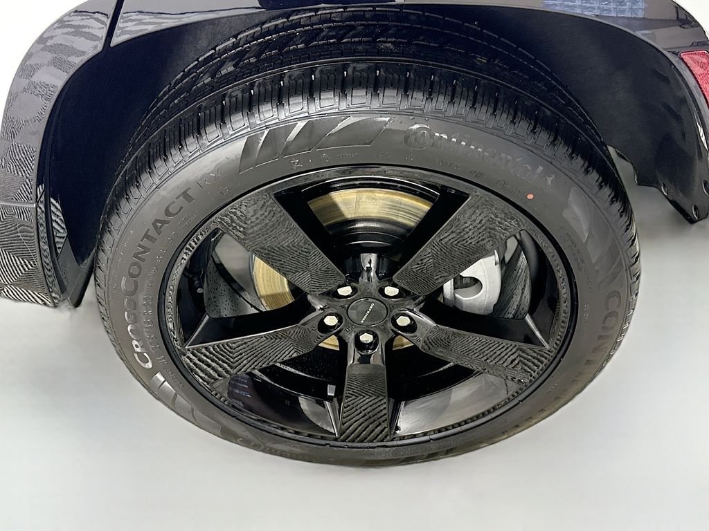 New 2026 Fuji White LAND ROVER X-Dynamic SE image 30