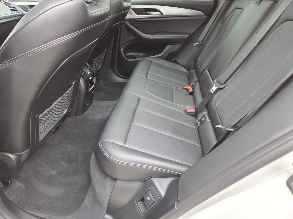 Used 2024 Mineral White Metallic BMW sDrive30i image 23