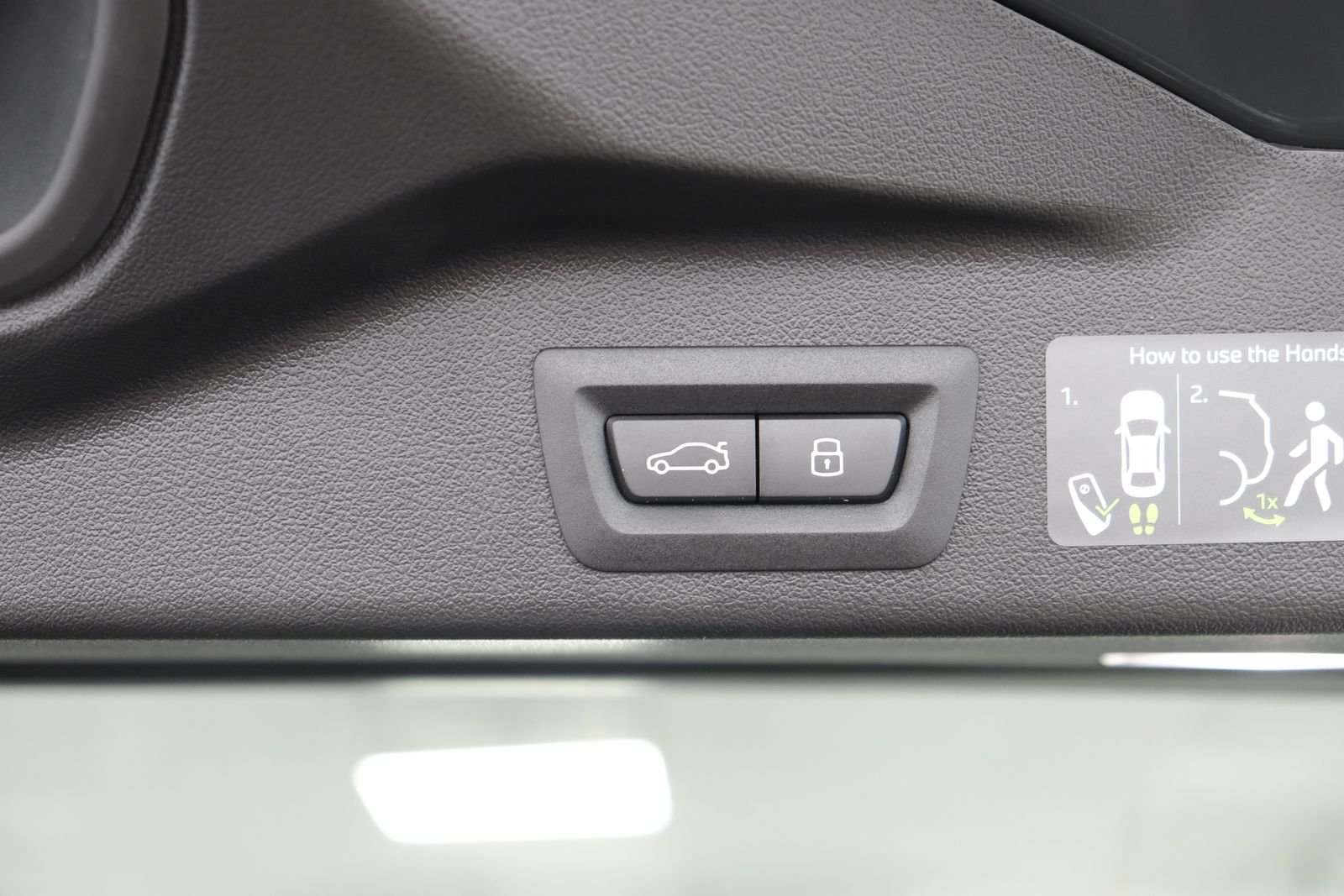 New 2026 Dravit Grey Metallic BMW xDrive40i image 71
