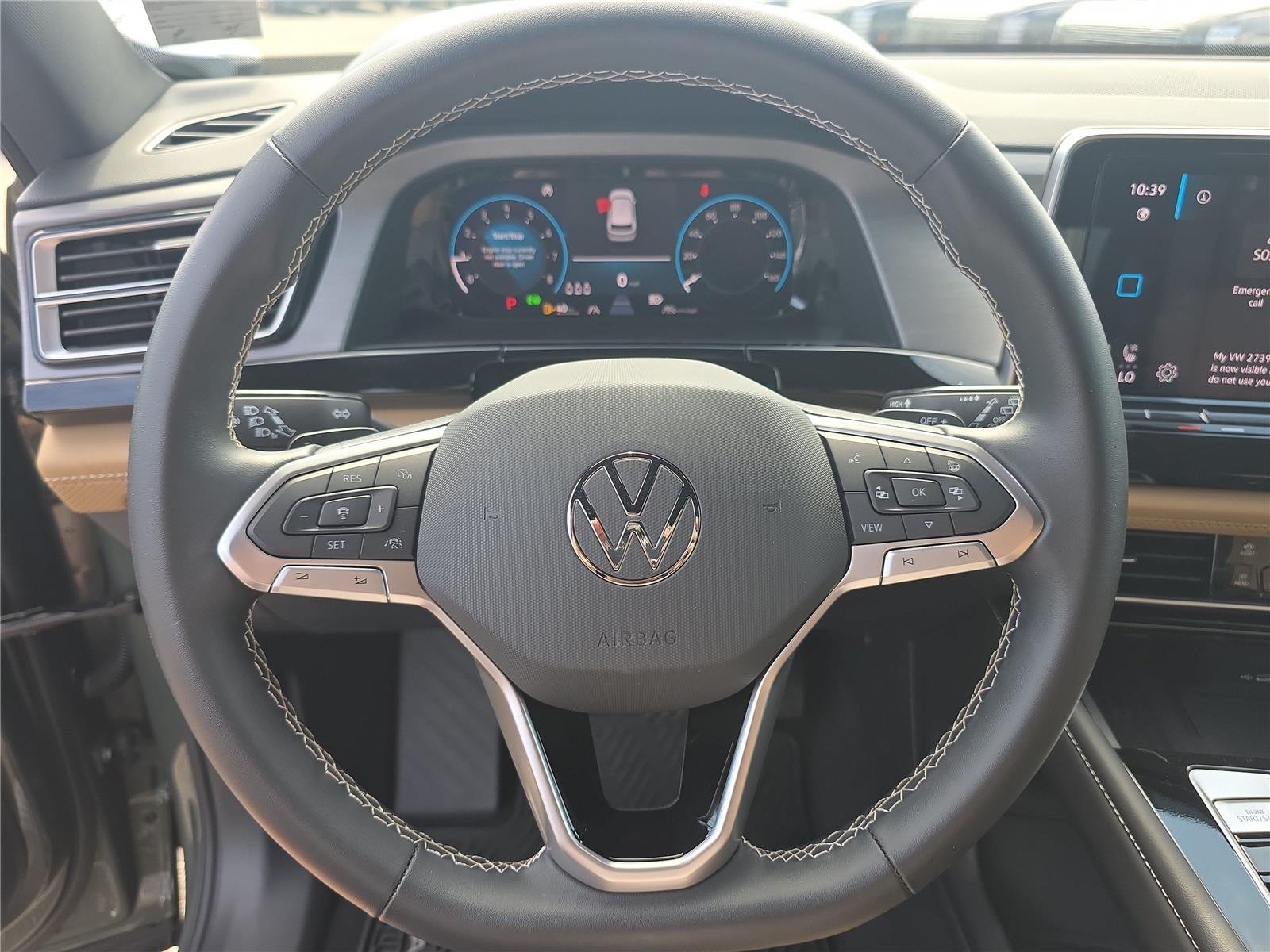 Used 2025 Avocado Green Pearl Volkswagen 2.0T SE w/Technology image 31