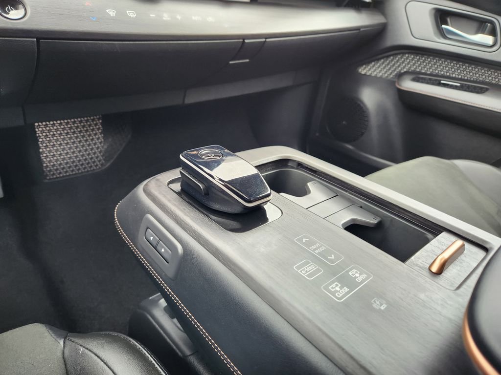 Used 2023 Gray Nissan EVOLVE+ image 17