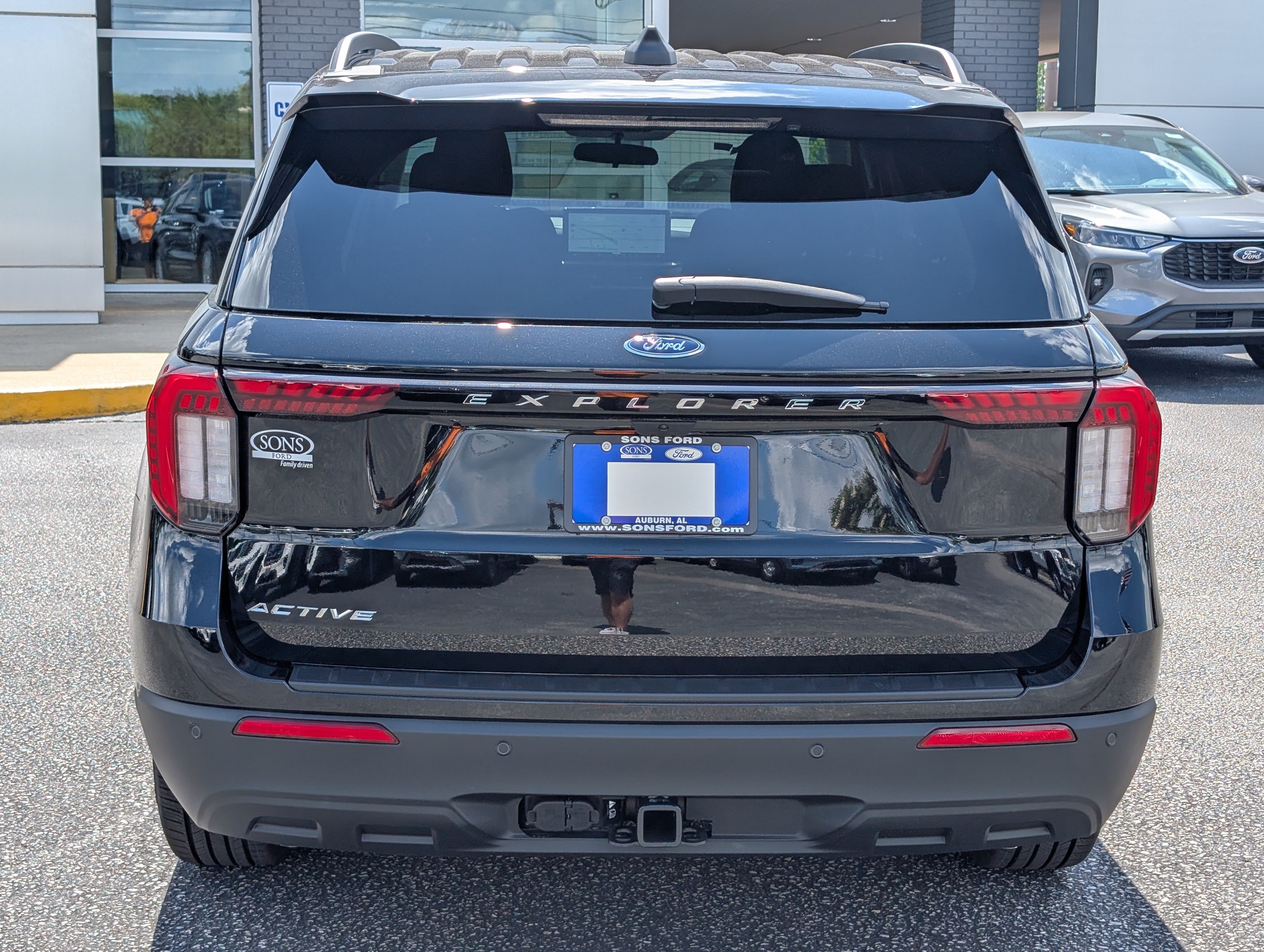 New 2026 Agate Black Metallic FORD Active image 10