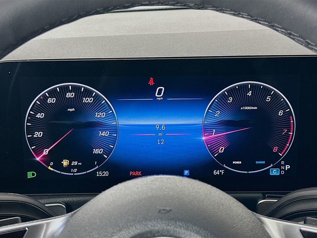 New 2026 Polar White Mercedes-Benz GLB 250 image 44