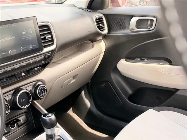 Used 2024 Red Hyundai SEL image 13