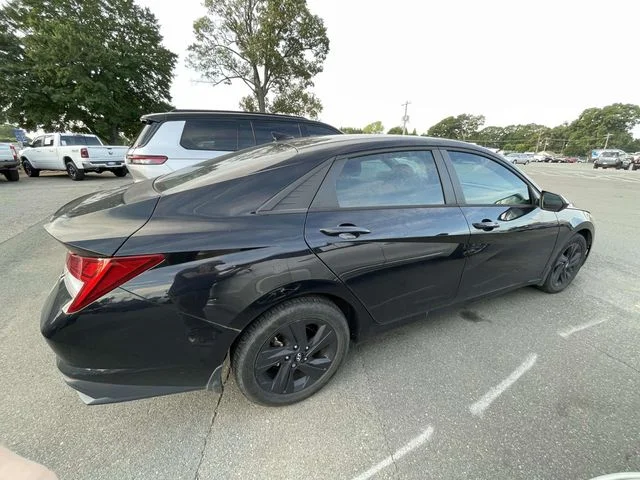 Certified Used 2022 Phantom Black Hyundai Blue image 7