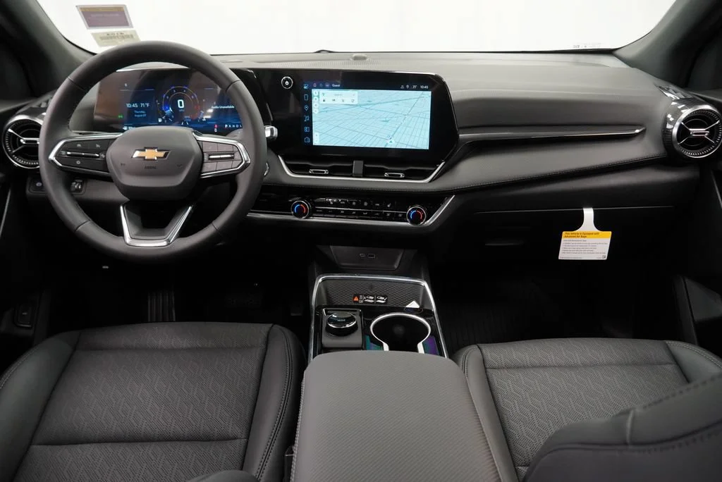 New 2027 Mosaic Black Metallic Chevrolet LT image 8