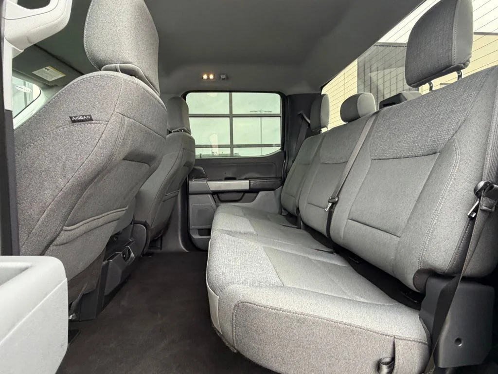 Used 2025 Gray Ford XLT image 22