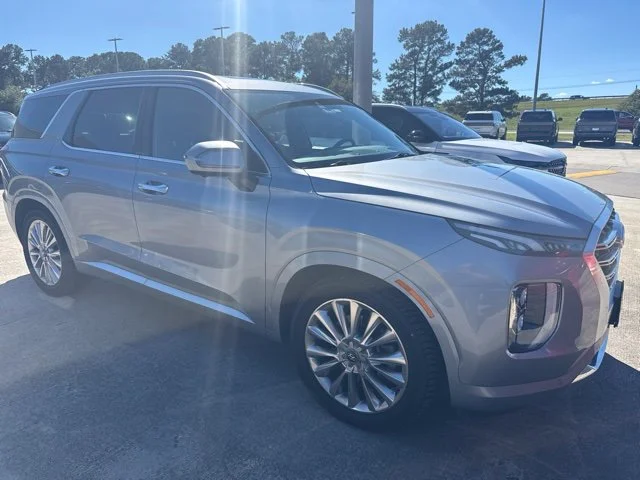 Used 2020 Silver Hyundai Limited image 1