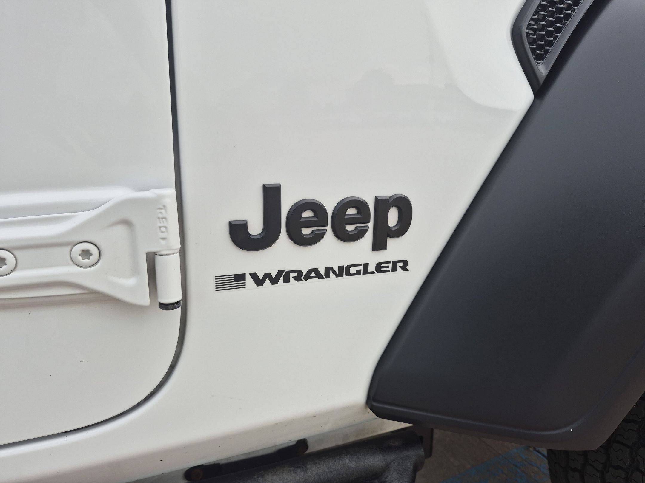 Used 2024 Bright White Clearcoat Jeep Sport S 4WD image 26