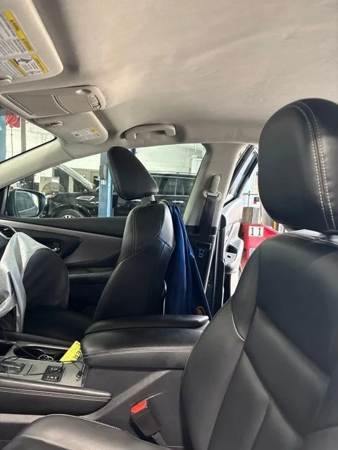 Used 2023 Gray Nissan SV image 3
