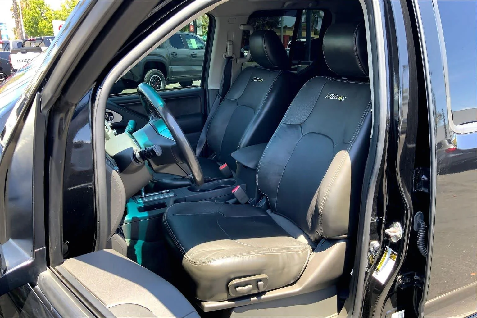 Used 2018 Magnetic Black Nissan PRO-4X image 7