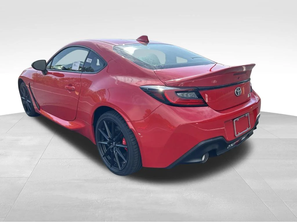 New 2026 Track Bred Toyota GR86 Premium image 3