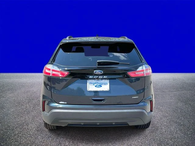 Certified Used 2024 Blue Metallic Ford SE image 4