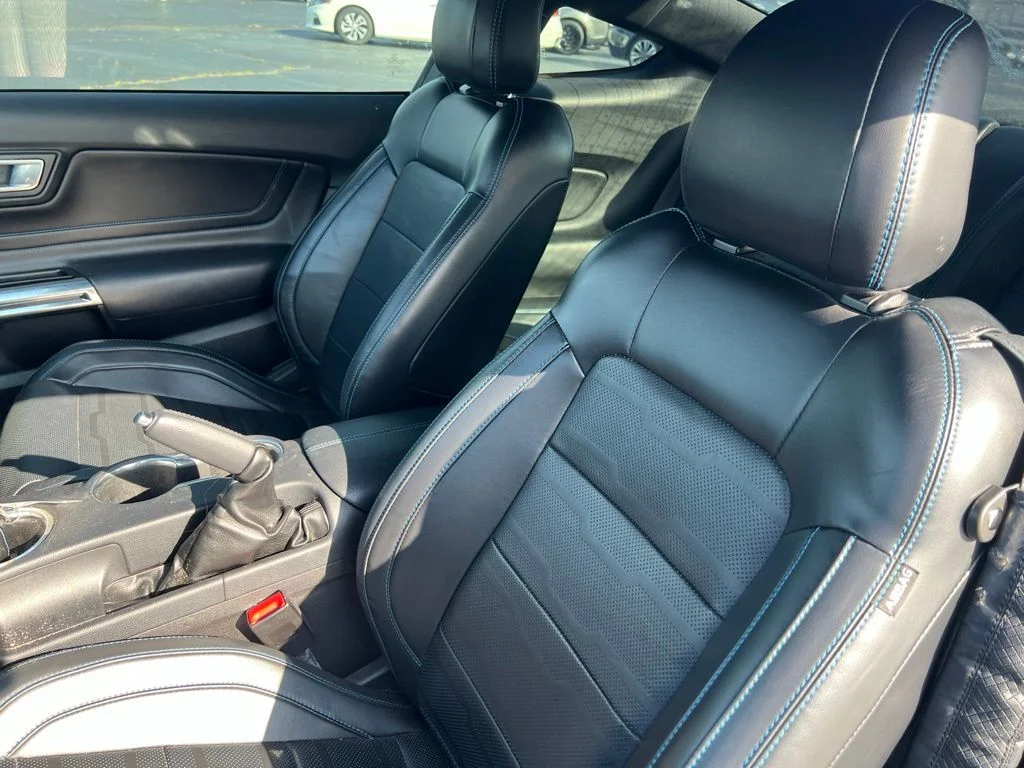 Used 2019 Shadow Black Ford GT Premium image 8