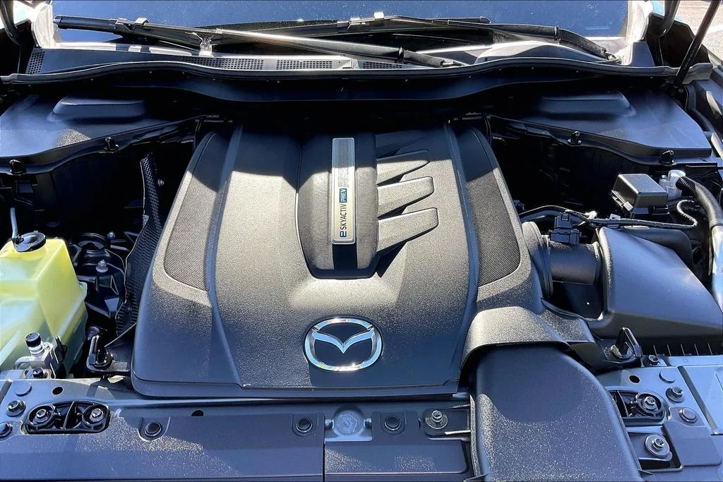 Used 2024 Gray Mazda Preferred image 10