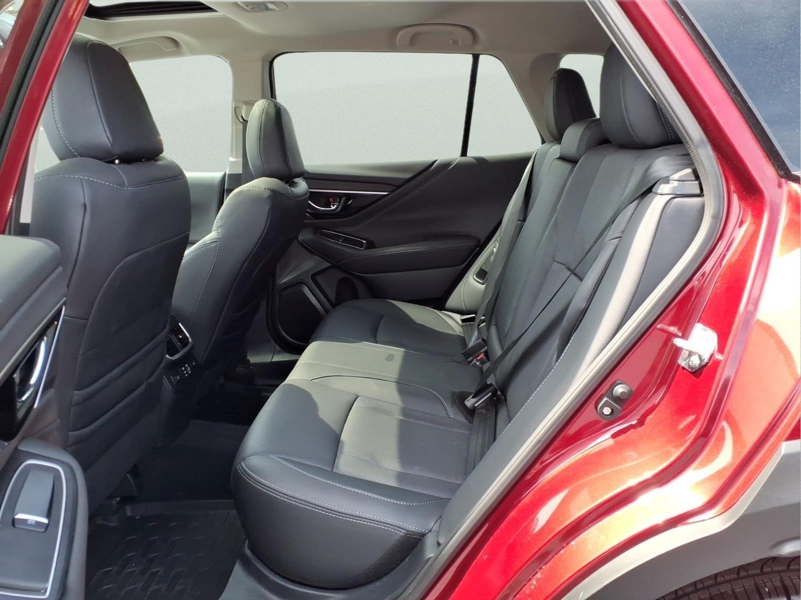 Used 2025 Crimson Red Pearl Crd Subaru Limited image 4