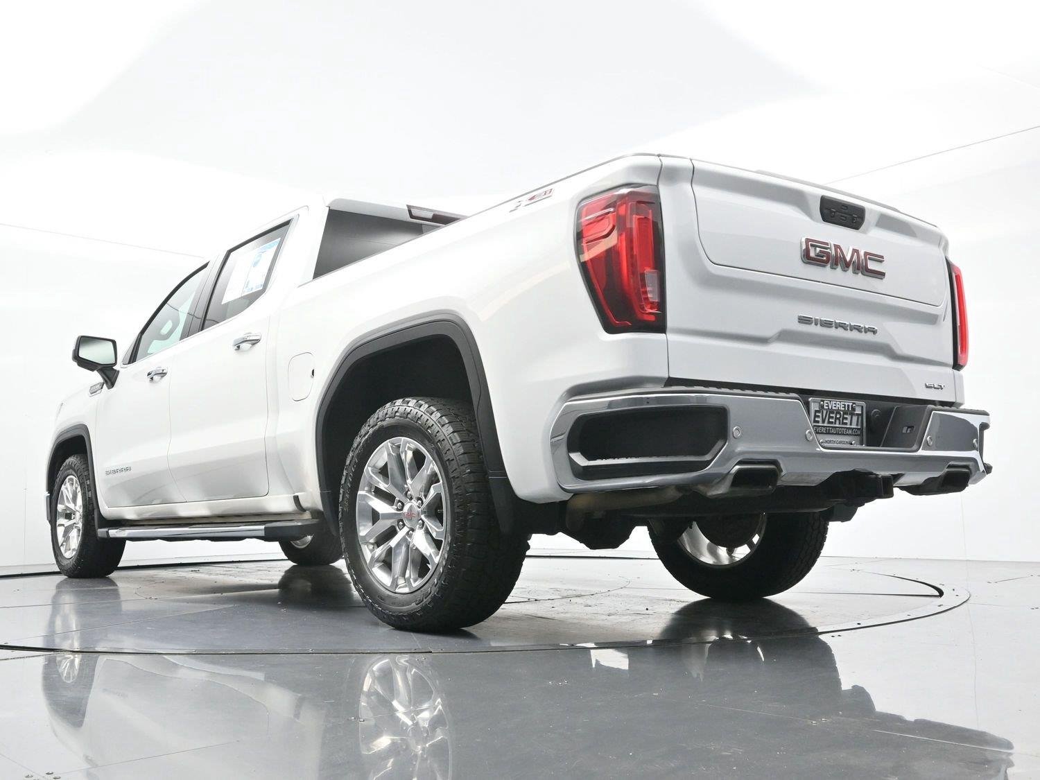 Used 2020 SUMMIT WHITE GMC SLT image 48