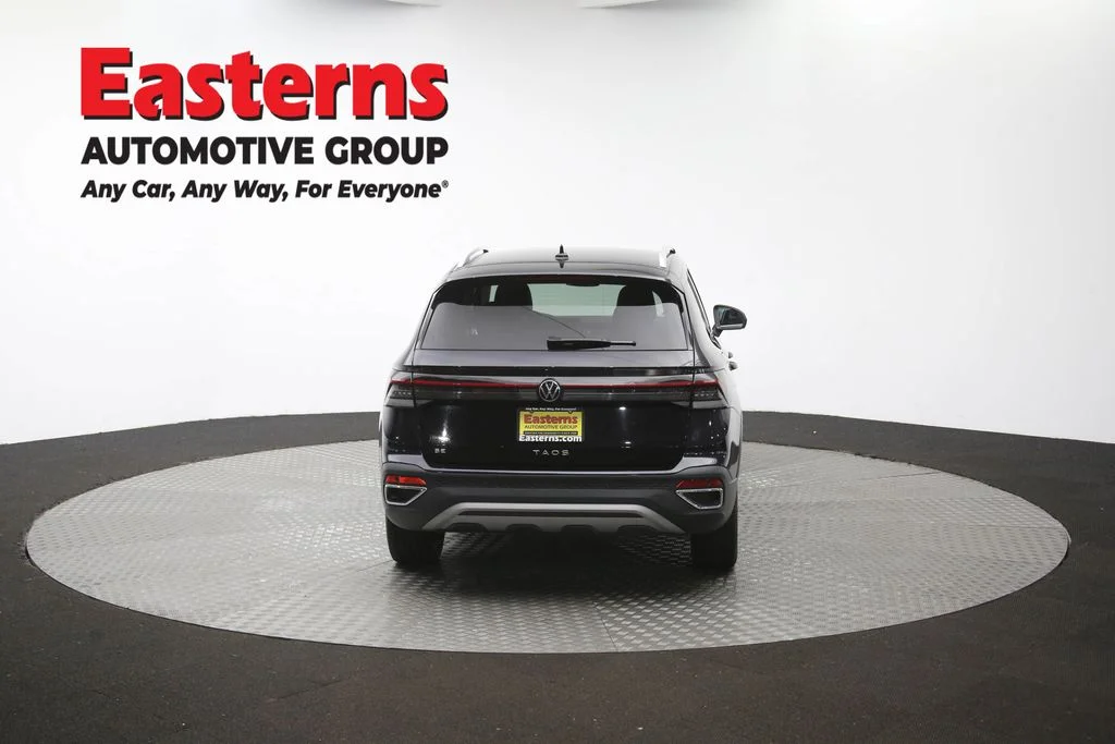 Used 2025 Black Volkswagen 1.5T SE image 35