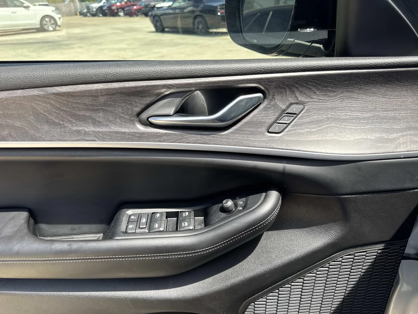 Used 2024 Silver Zynith Jeep Limited image 20
