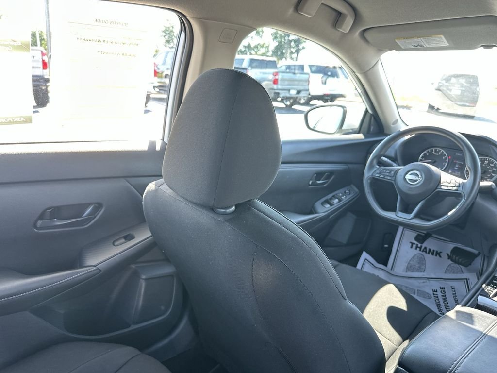 Used 2024 White Nissan S image 15