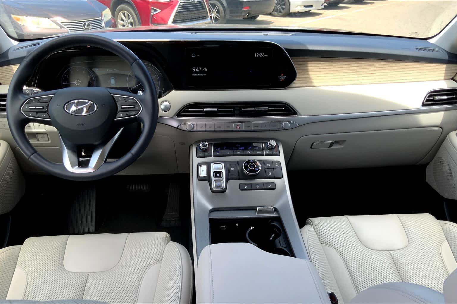 Used 2022 Abyss Black Pearl Hyundai SEL image 16
