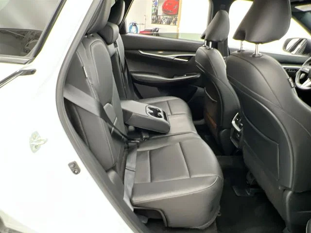 Used 2023 White INFINITI SPORT image 17