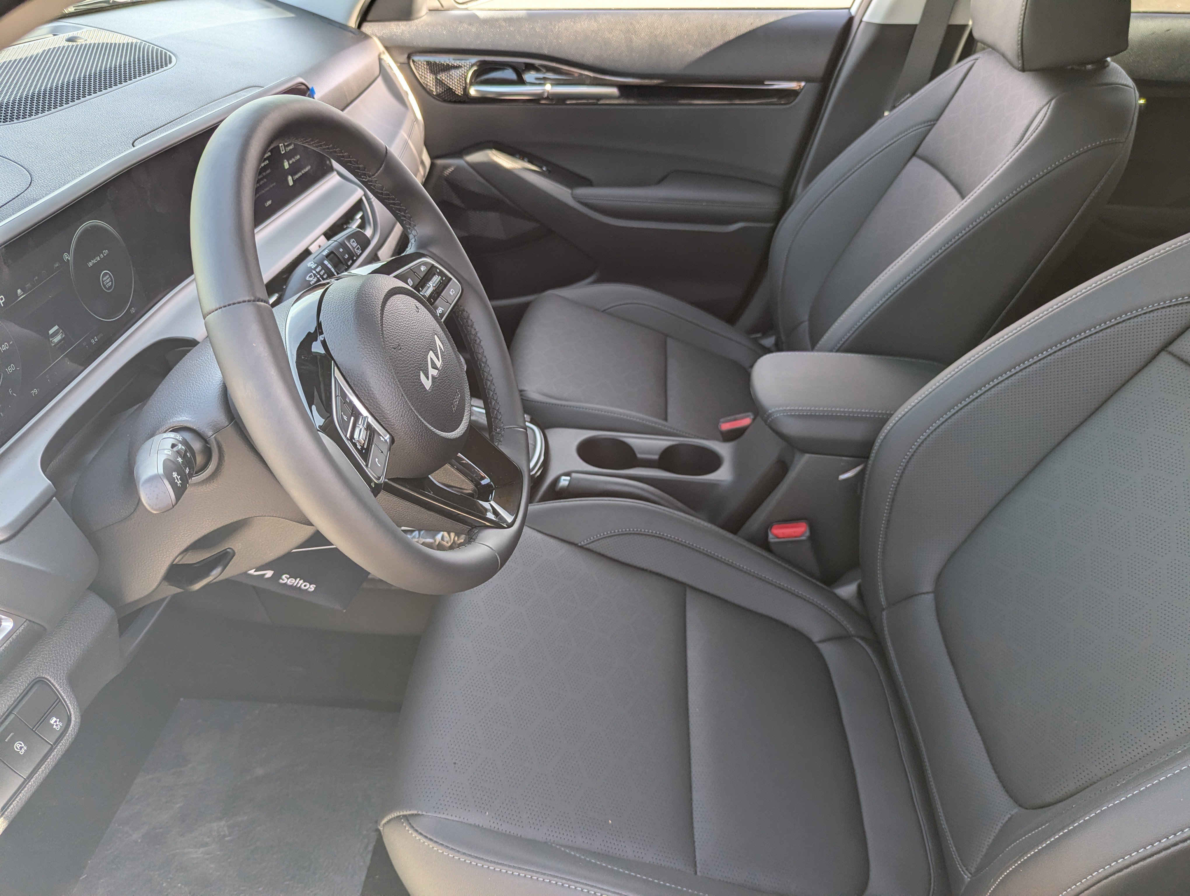 New 2026 Snow White Pearl Kia EX image 17