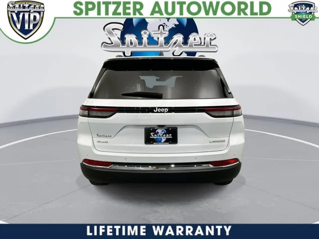 New 2027 Bright White Clearcoat Jeep Laredo X image 8