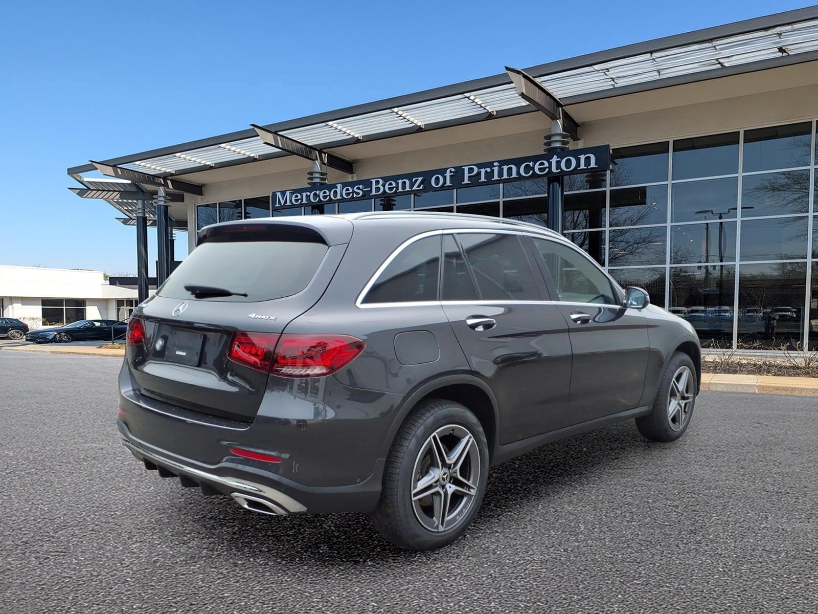Certified Used 2022 Graphite Grey Metallic Mercedes-Benz GLC 300 4MATIC® SUV image 3