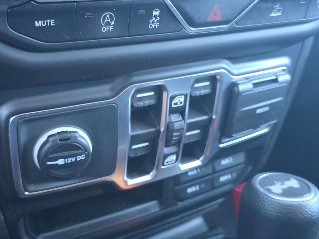Used 2023 Gray Jeep Sport S image 29