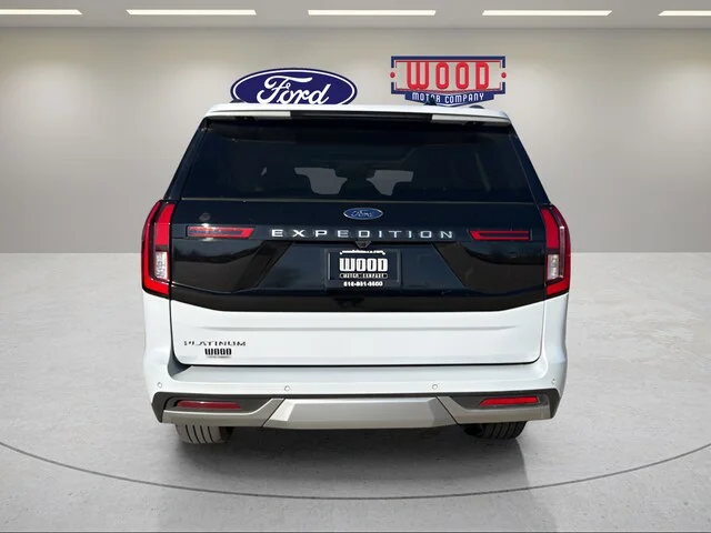 Used 2025 Silver Metallic Ford Platinum image 3
