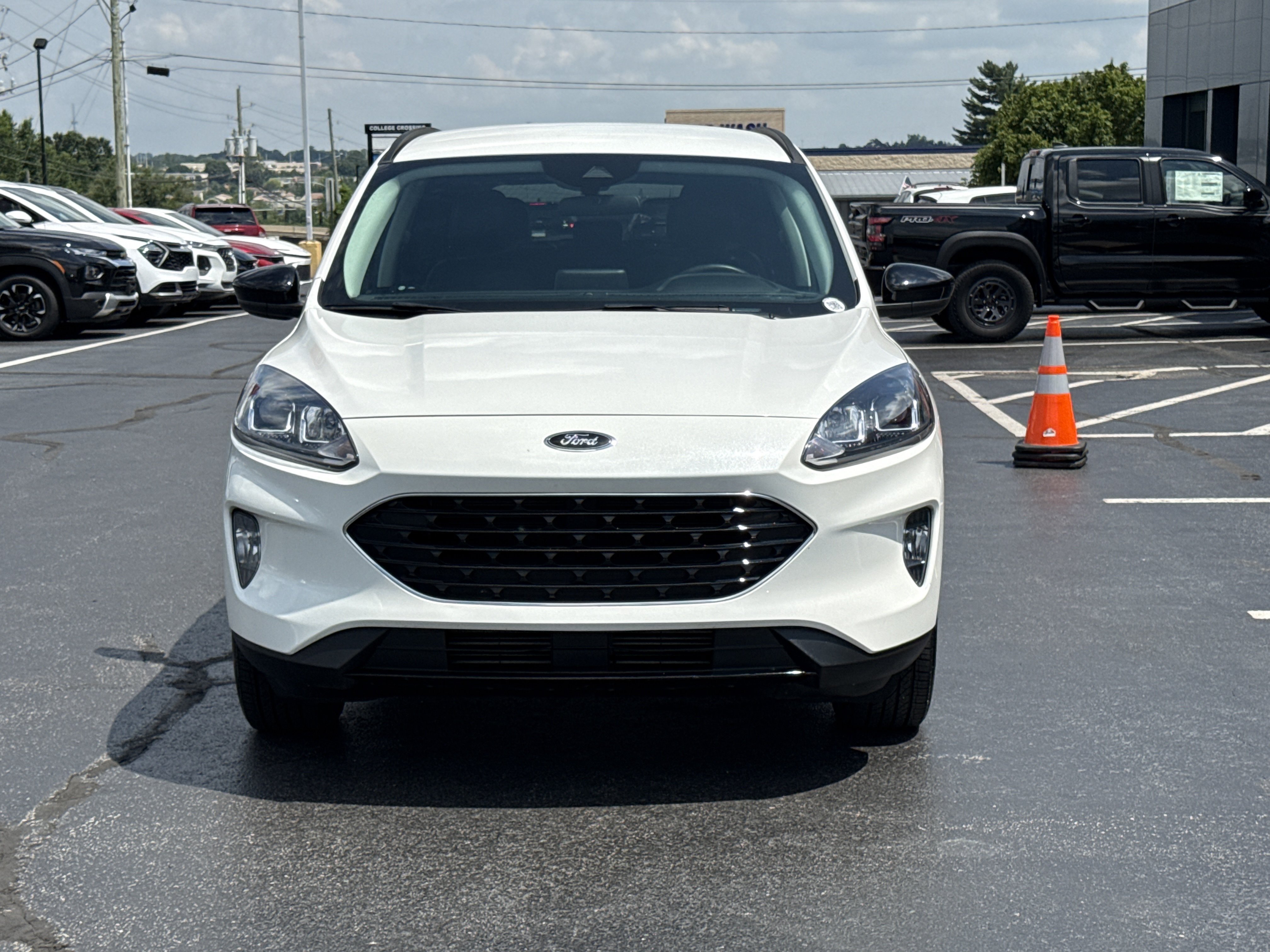 Used 2021 Iconic Silver Metallic Ford SEL AWD image 16
