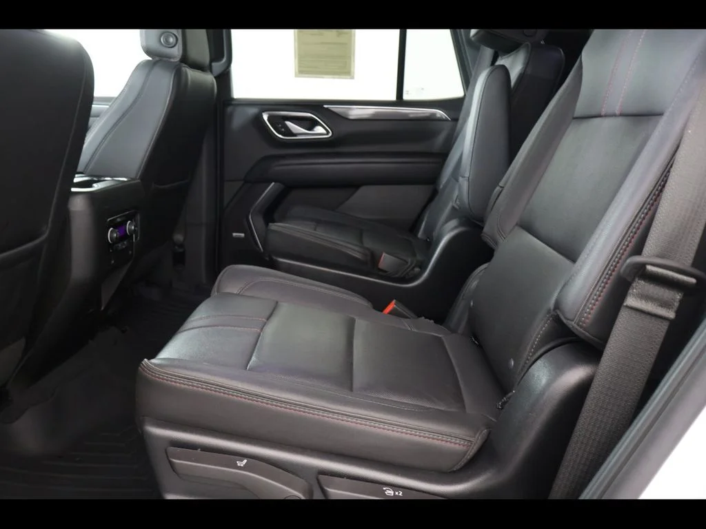 Used 2022 White Chevrolet RST image 9