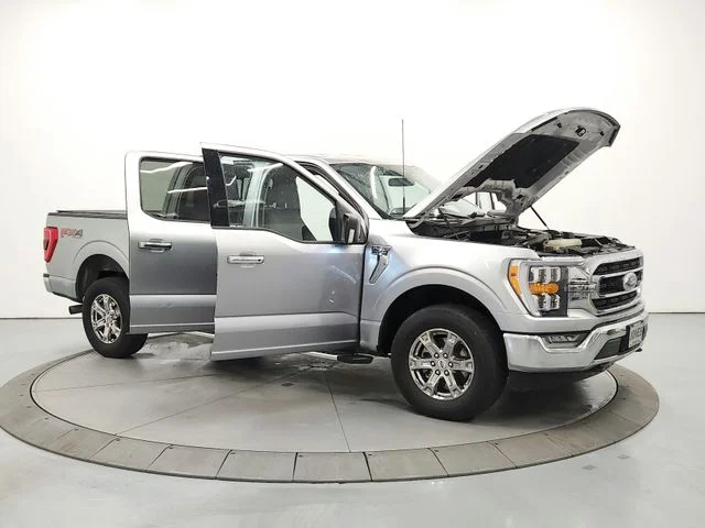Used 2022 Silver Ford XLT image 9
