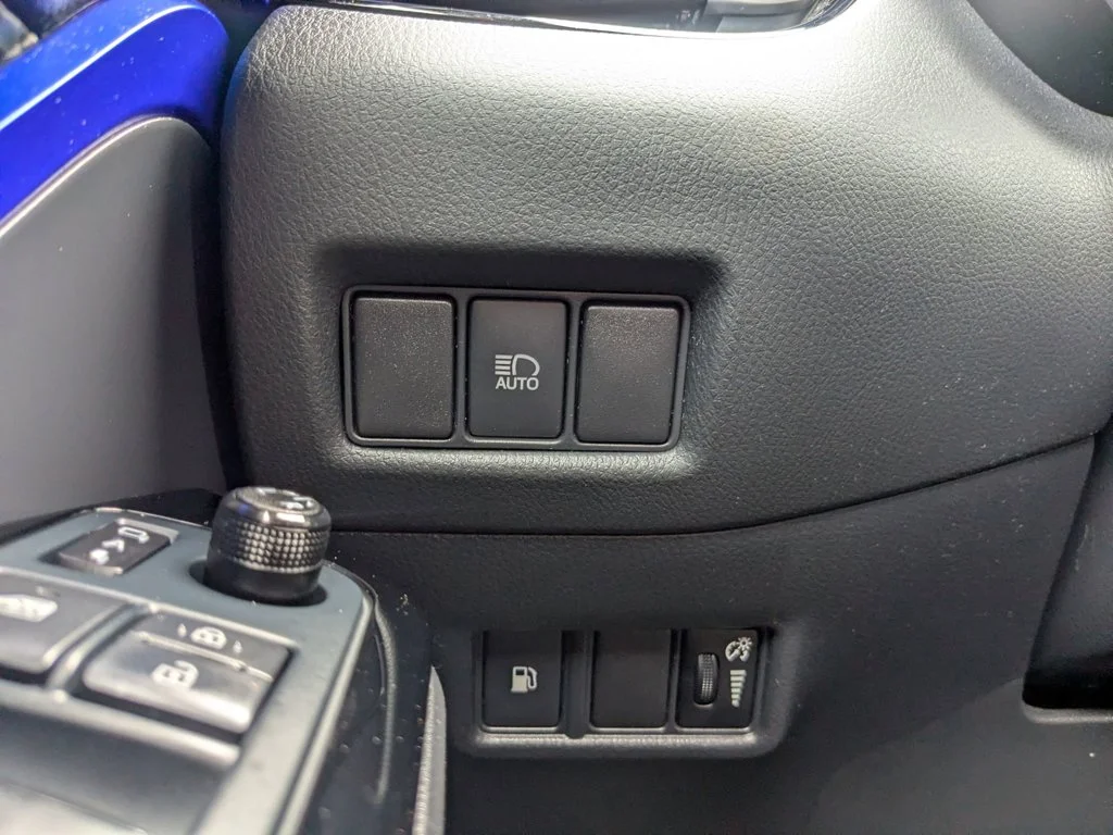 Used 2021  Toyota LE image 20