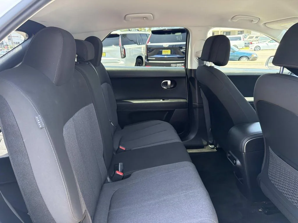 Used 2024 ATLAS WHITE Hyundai SE Standard Range image 29