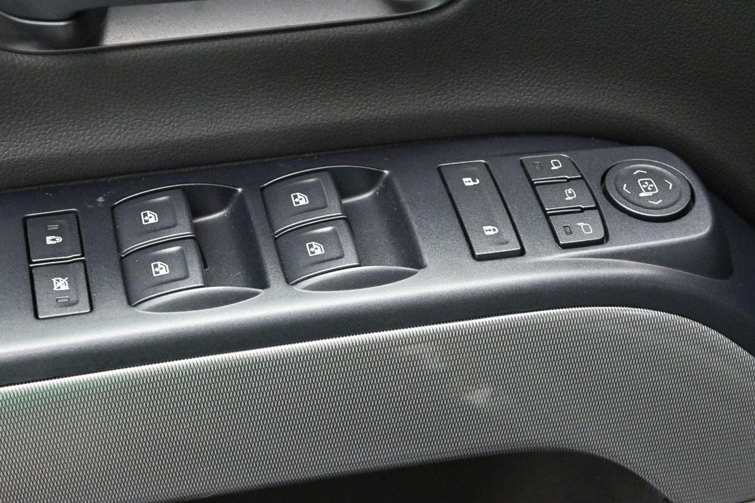 Used 2018 BLACK Chevrolet LTZ image 12