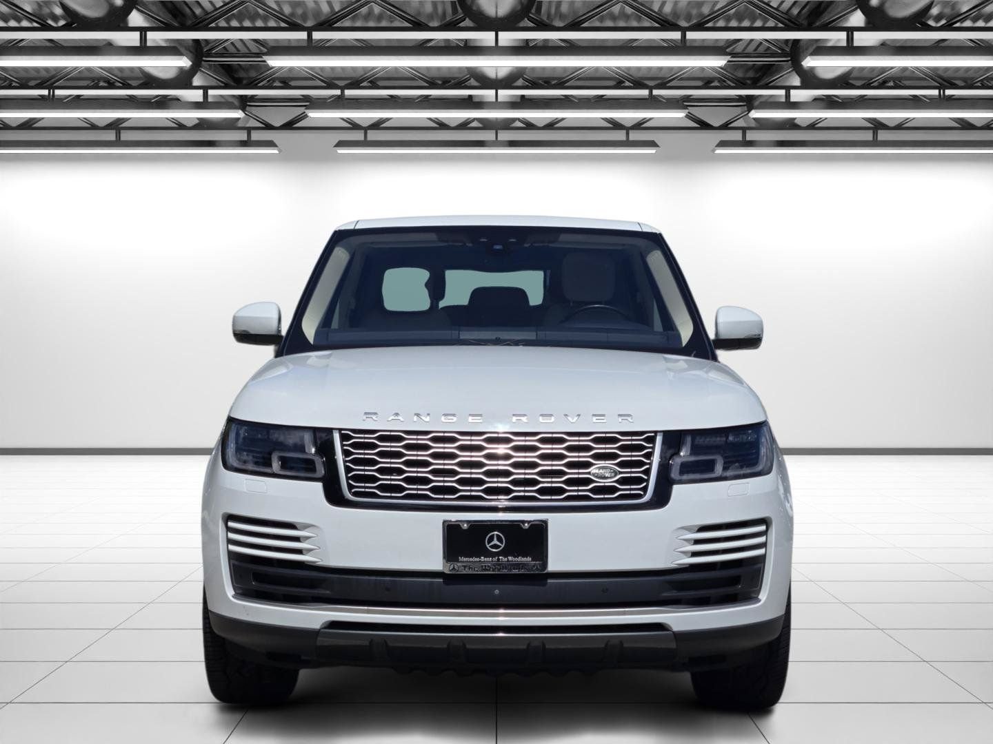 Used 2018 Fuji White Land Rover 5.0L V8 Supercharged image 4