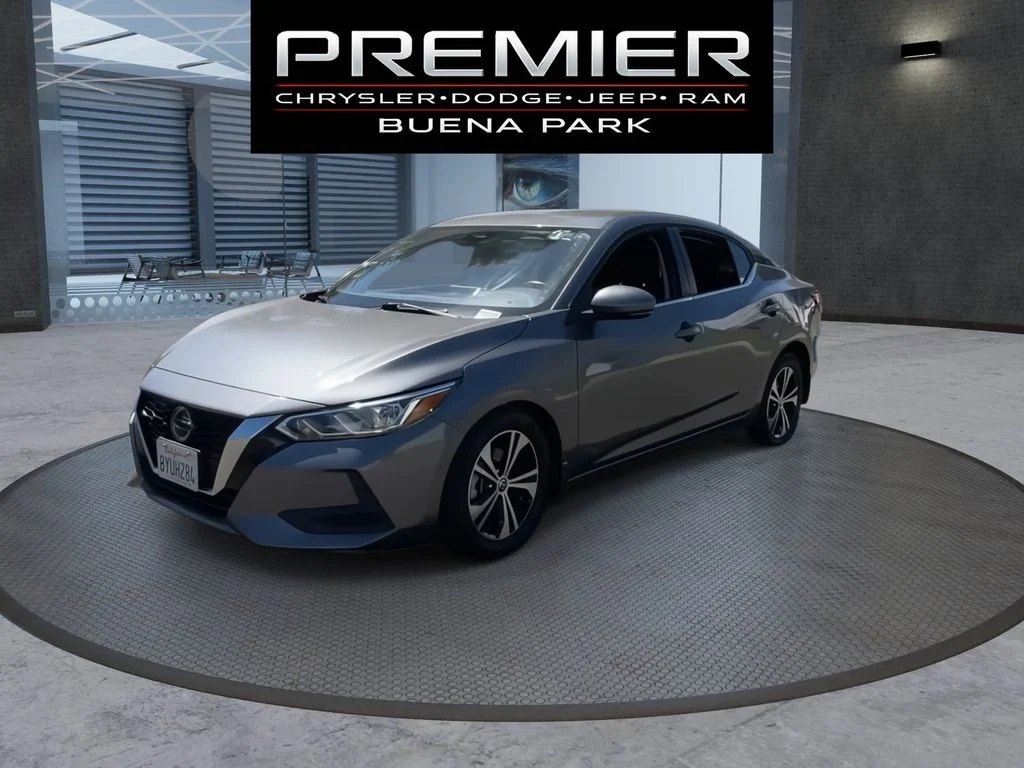 Used 2020 Gray Nissan SV image 4