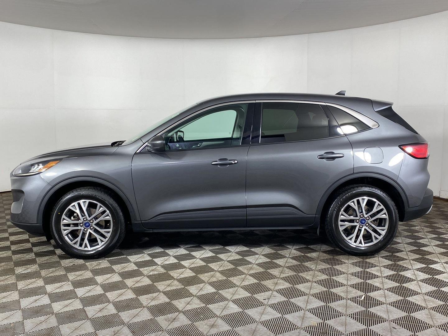 Used 2022 Carbonized Gray Ford SEL image 27