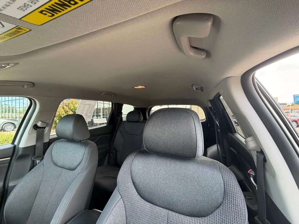 Used 2020 Silver Hyundai SEL image 9