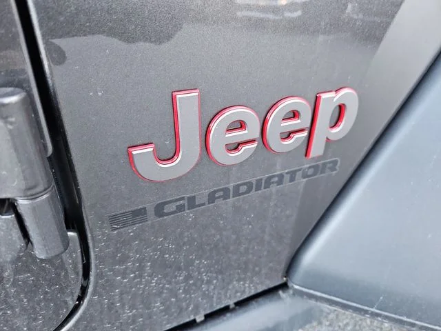 New 2026 Granite Crystal Metallic Clear-Coat Exterior Paint Jeep Rubicon image 25
