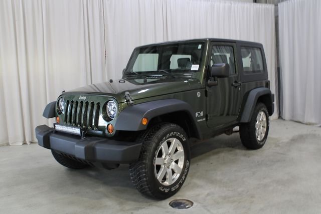 Used 2009 Green Jeep X image 31