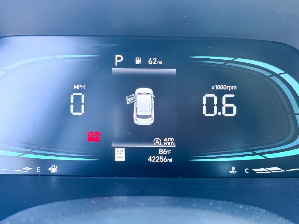 Used 2025 Moonlight Cloud Hyundai SEL image 16